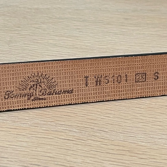 Tommy Bahama Beige Leather Belt Brown Trim Made in Spain Neutral Office Size S - Picture 4 of 9